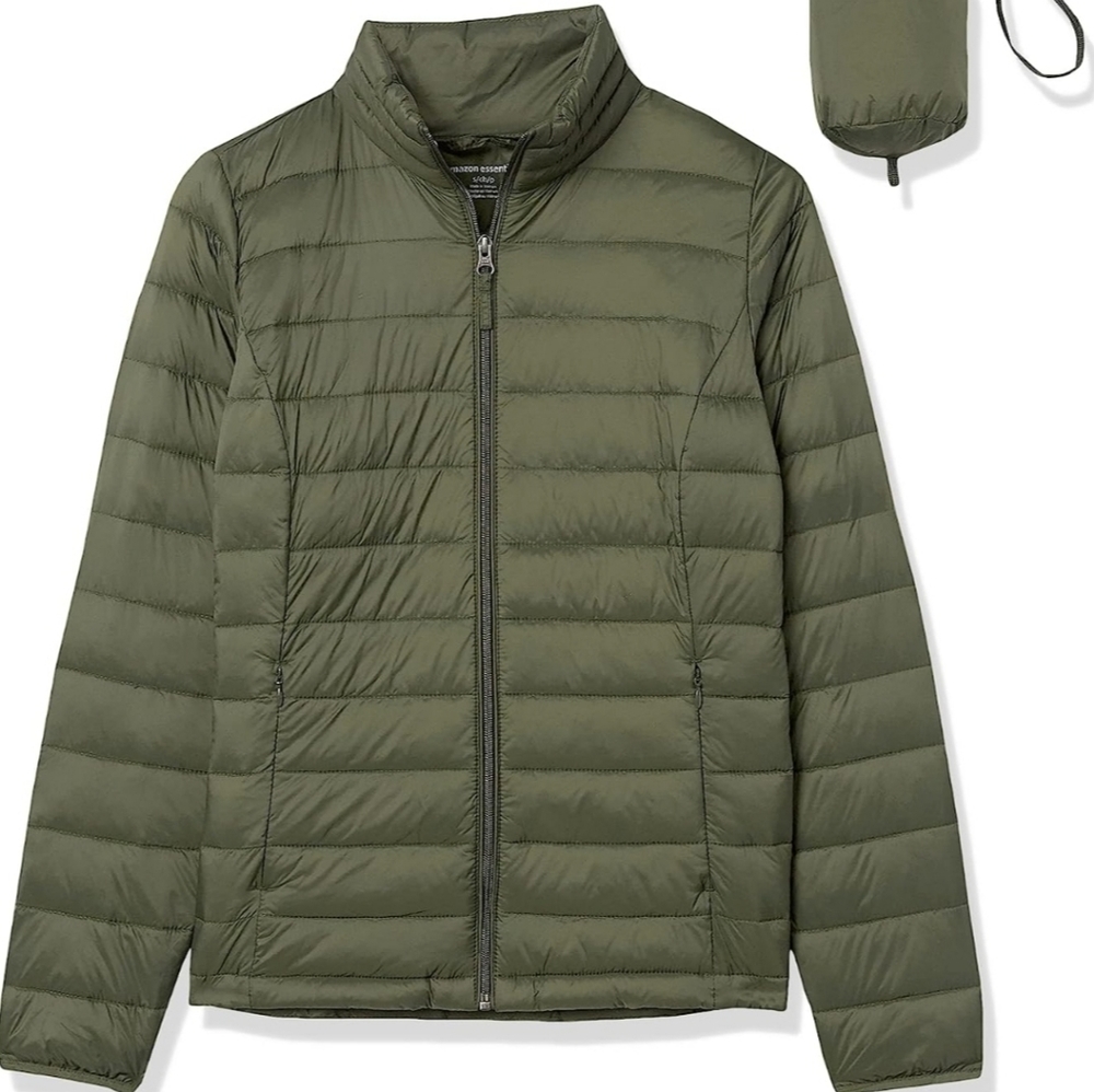 Green Women's lightweight long sleeve water resistant puffer jacket